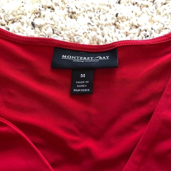 🆕 Gorgeous red bell sleeve v neck midi dre… - Picture 5 of 13